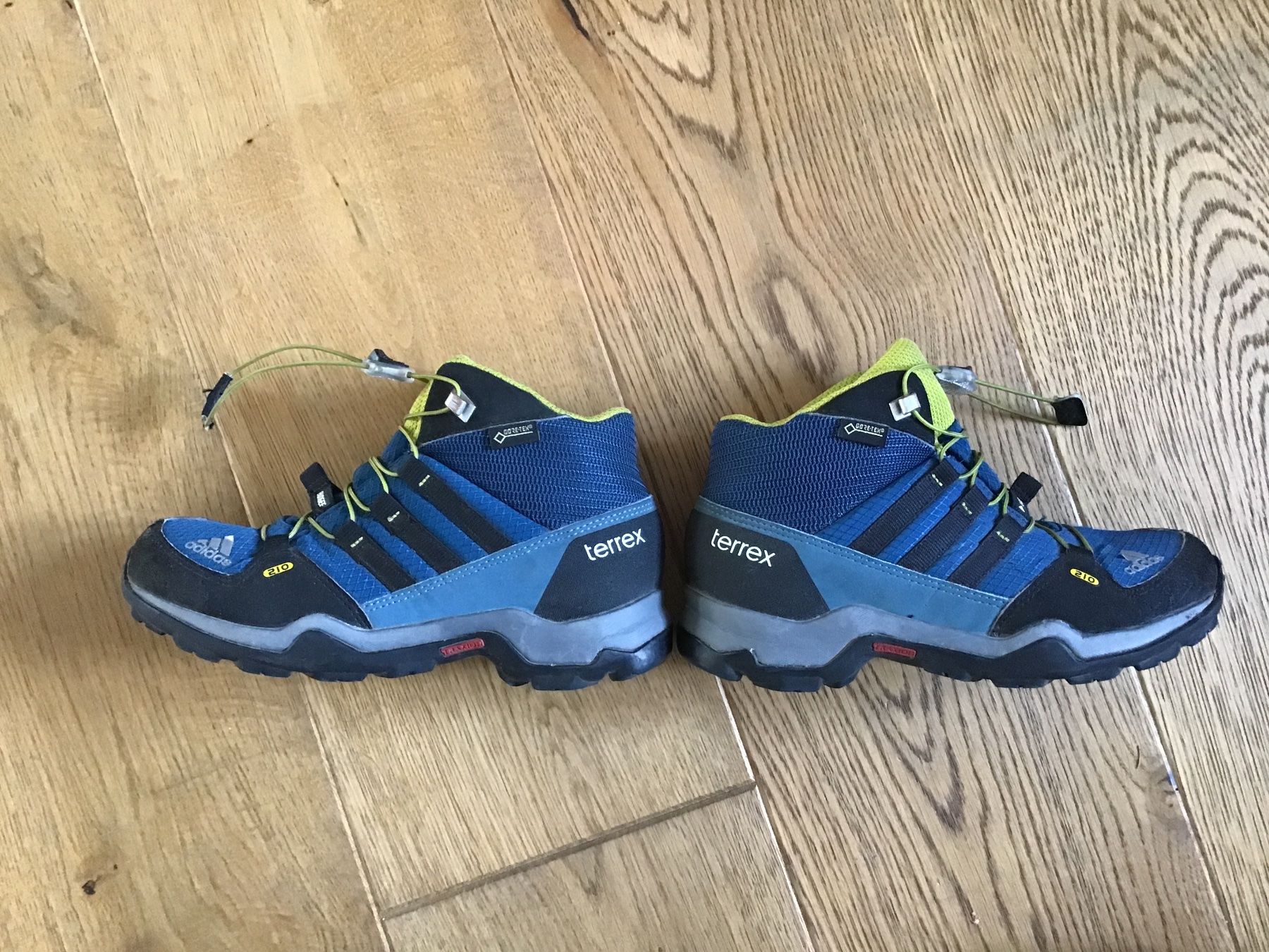 Adidas Scarpe per ragazzi: Adidas Terrex Wanderschuhe Gore-Tex – Usato da Rotkreuz venduto da GerberaSpider08 2