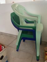 3 Kinder Stühle und ein Tisch (nicht auf dem Bild)