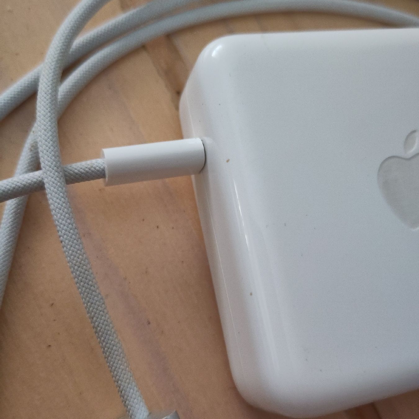 Apple Caricabatterie: Apple MagSafe 2 Power Adapter 60W – Usato da Romanshorn venduto da SuperRetro64 1