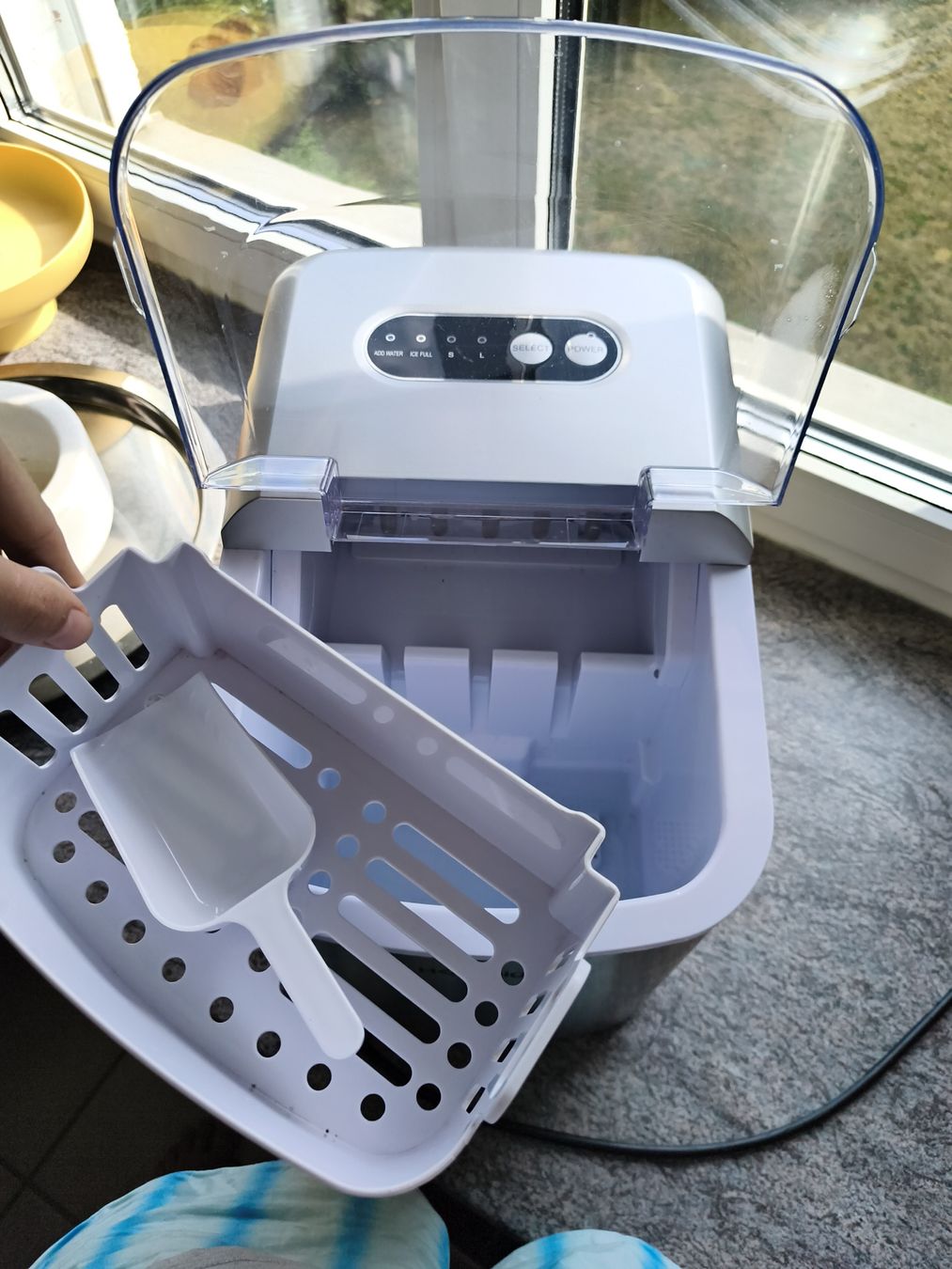 Küchengeräte: H.Koenig Ice Maker Stainless Steel Good Condition – Gebraucht aus Zürich von fra_8gb9 2