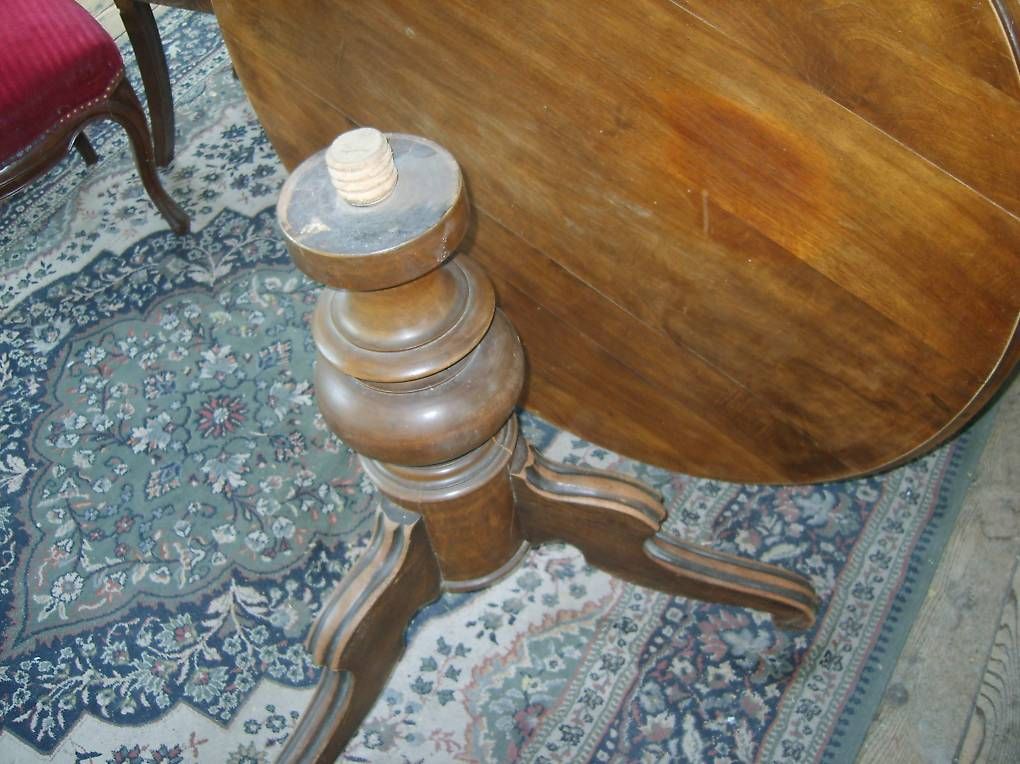 Tavoli: antiker Tisch Bidermeier – Usato da Zürich venduto da capo-capo 1