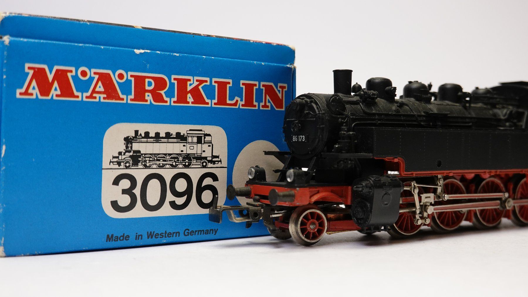 Märklin Modellini di ferrovie: e6 Märklin 3096 DB BR 86 Dampflok – Usato da Thun venduto da evinka_gmbh