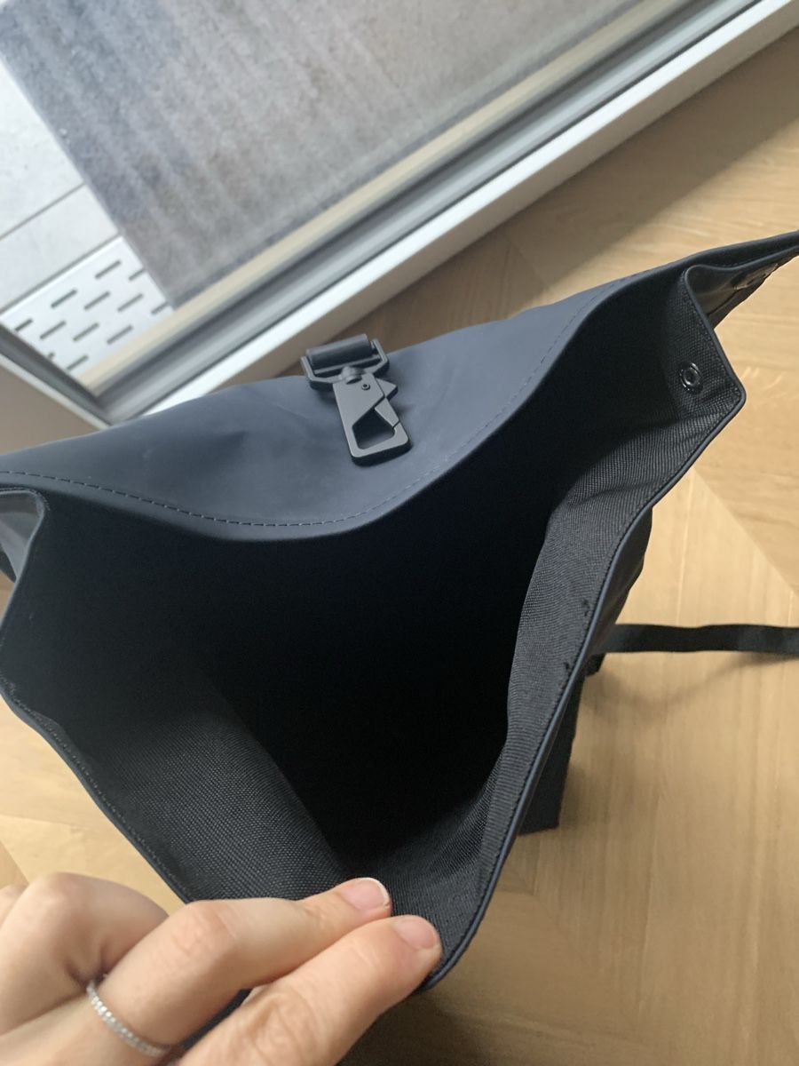 Rains Zaini: RAINS Rolltop Rucksack (NEW) – Nuovo e nell'imballaggio originale da Zürich venduto da Angela_Fashion_Lover 5