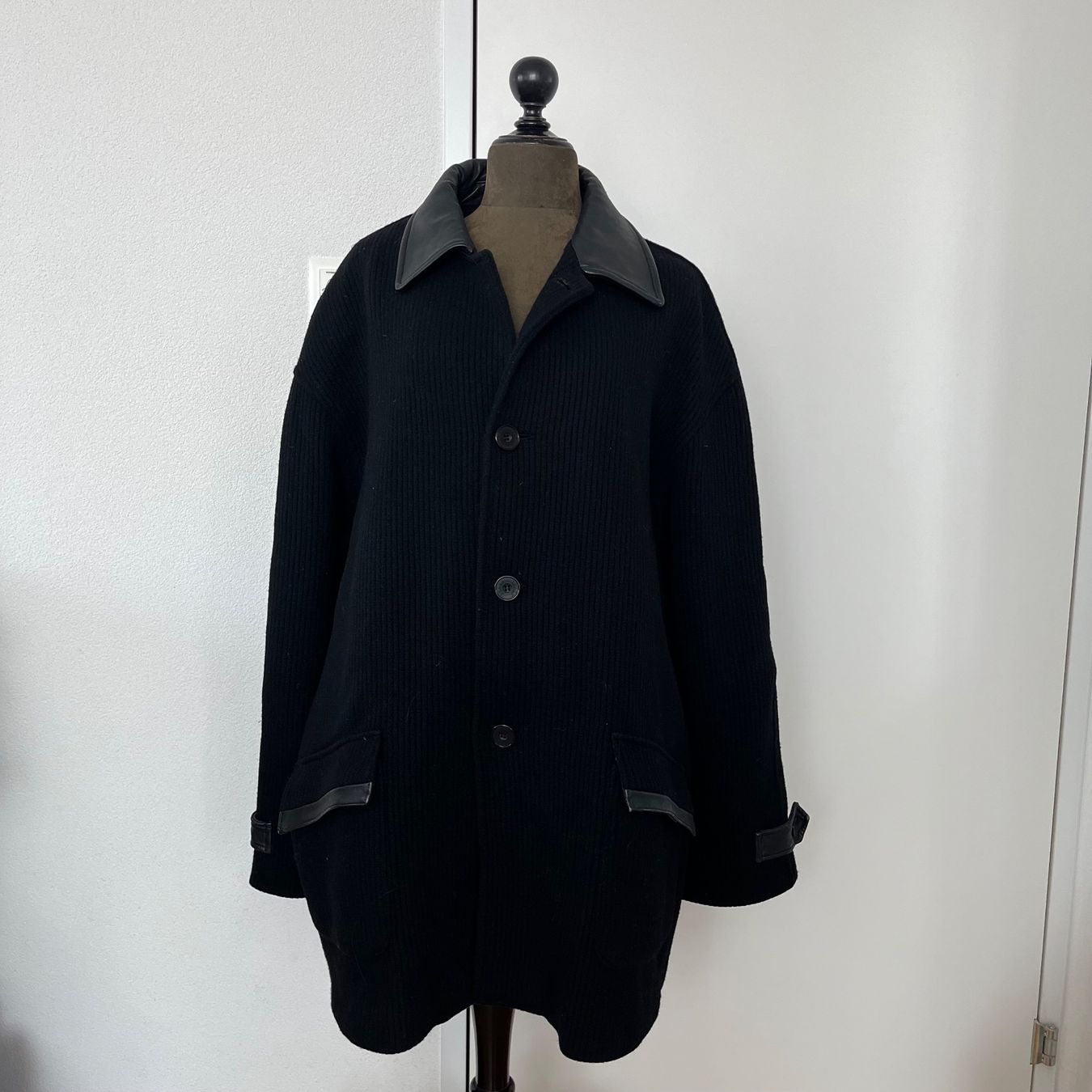 Givenchy Cappotti: Givenchy Mantel – Usato da Zug venduto da Grc999