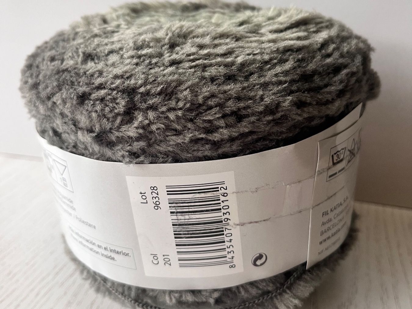 Wolle: 1 Knäuel Velour Degrade Katia – Neu und originalverpackt aus Büsserach von bor_s88m 2