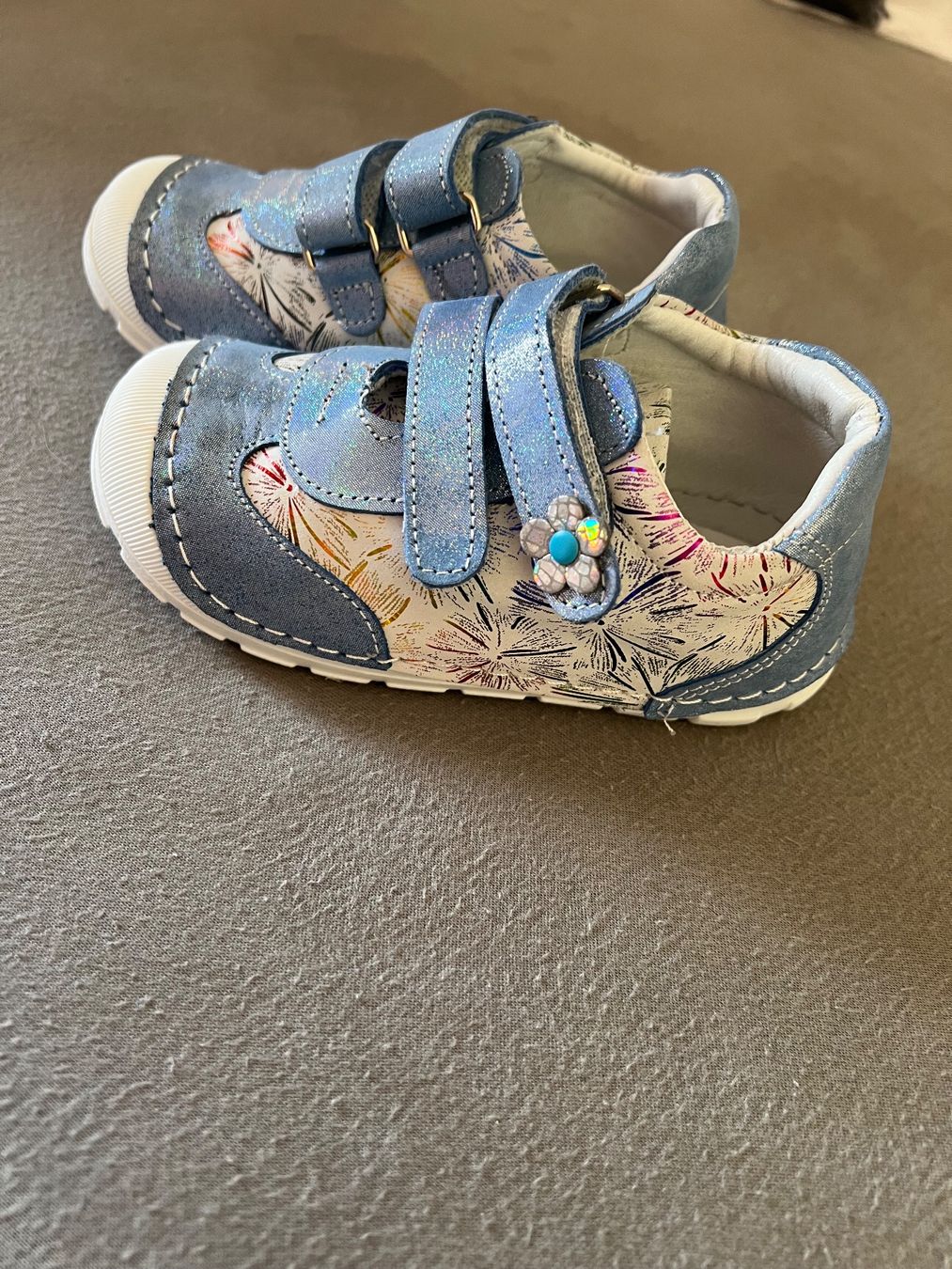 Schuhe für Mädchen: Schuhe neu – Neu und originalverpackt aus Thalwil von lom_858j 1