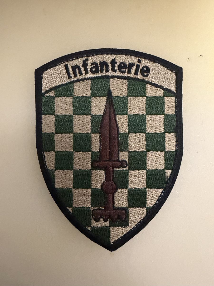Schweizer Armee Placchette & Badge: Badge Infanterie - Schweizer Armee – Nuovo (secondo la descrizione) da Pregassona venduto da Sangiovese100