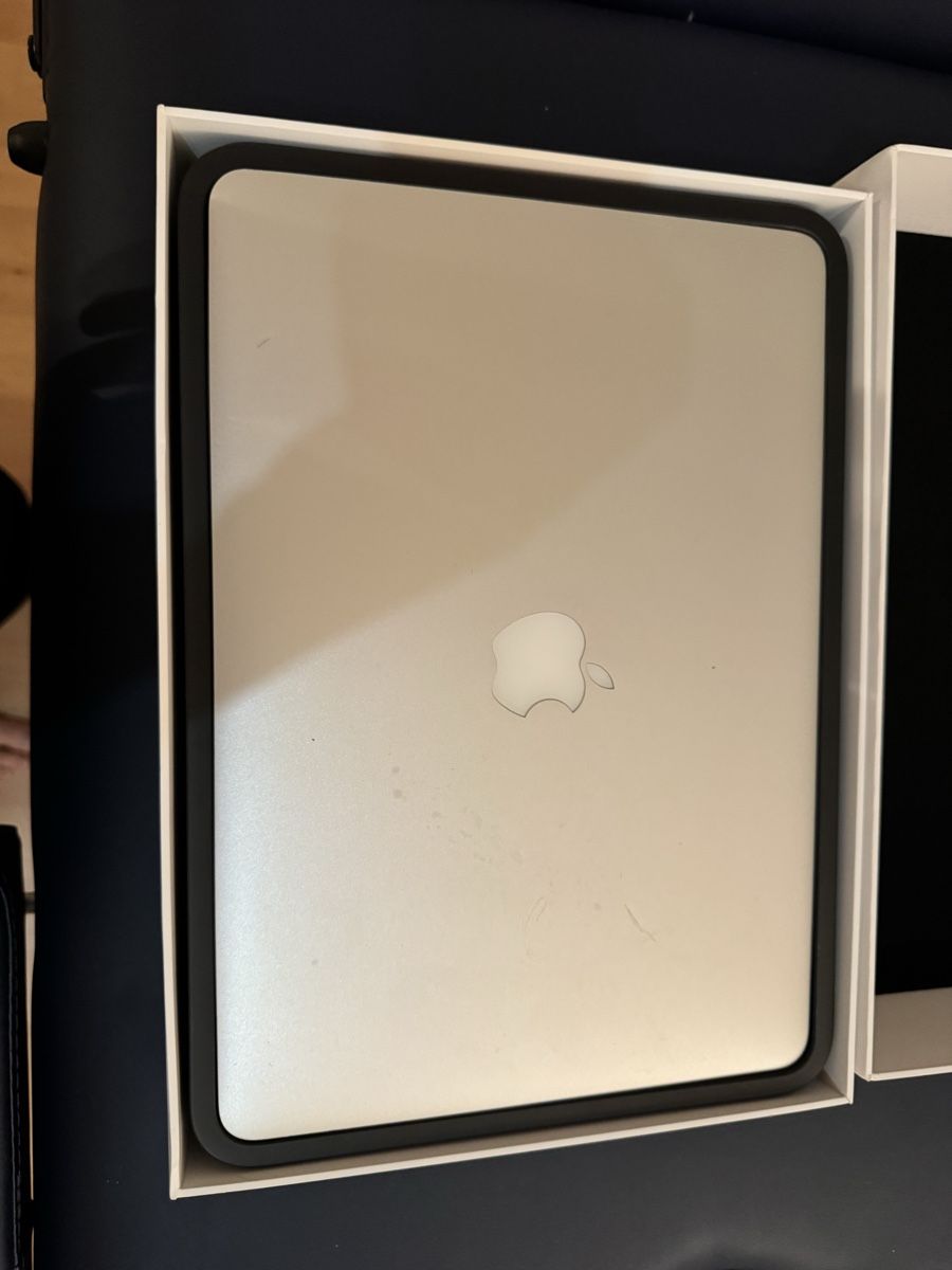 Apple Notebook: MacBook Air – Usato da Faido venduto da sof_6jgl