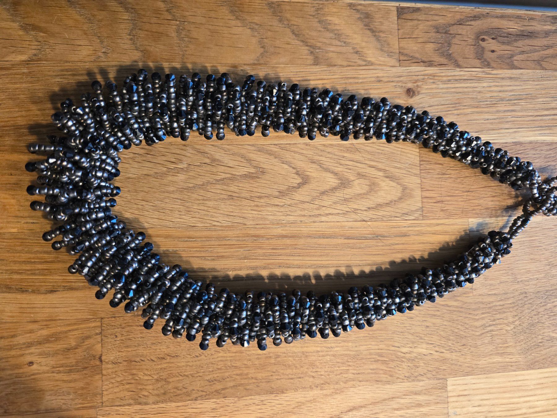 Catenine: Edle Perlenkette, schwarz/weiss – Nuovo (secondo la descrizione) da Laufenburg venduto da may_r2st 5