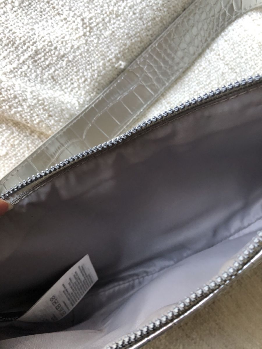 H&M Borse: Silberne Baguette Bag Croco Look – Usato da Zürich venduto da aurelia_nater 1
