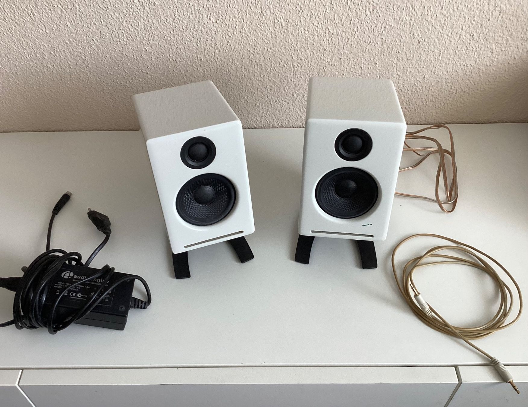 Audioengine Haut-parleurs: Audioengine A-2 mit Klipsch-Füsschen – D'occasion à Hünenberg par Tourbillon