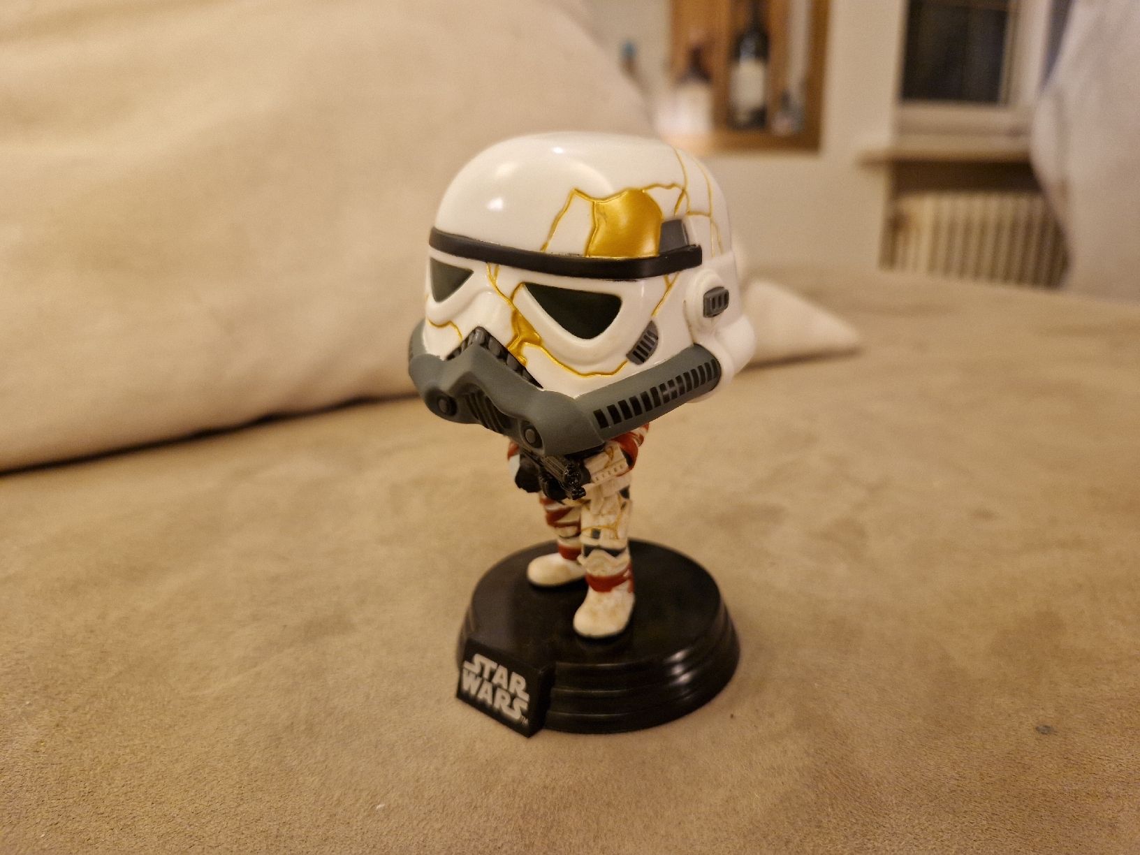 Funko Statuette: Star Wars Funko Pop Stormtrooper - Kintsugi Design! – Nuovo (secondo la descrizione) da Thun venduto da Sde 1