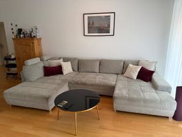 Grosses Sofa grau mit Schlaffunktion gebraucht guter Zustand
