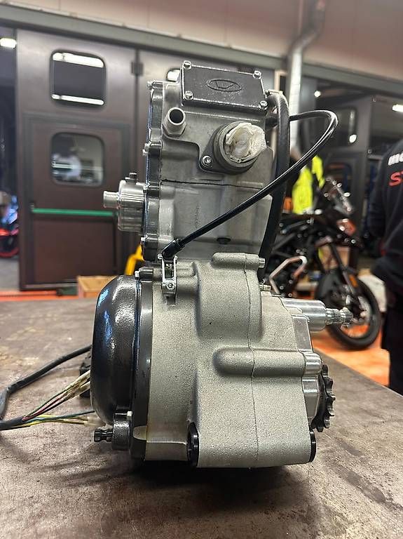 Tutte le macchine: MOTORE VOR 503SM ANNO 2001 – Usato da Manno venduto da MOTOMIXMANNO 3