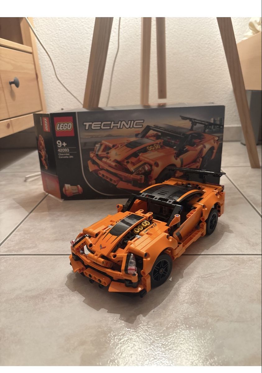 Chevrolet Modellini d'auto: Lego Technic Chevrolet Corvette ZR1 – Usato da Uster venduto da oranger_pulli
