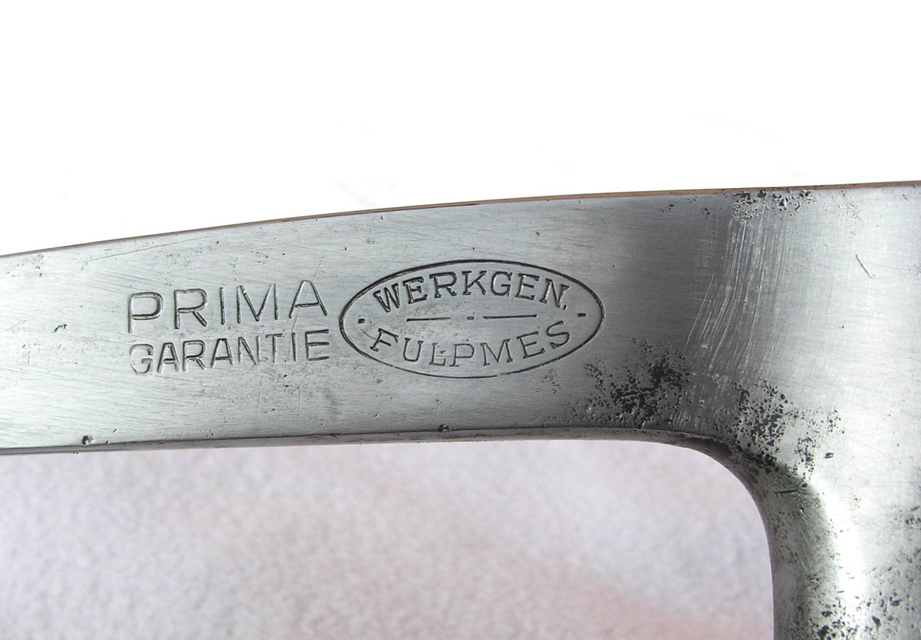 Attrezzatura da arrampicata: ALTER EISPICKEL GLETSCHERPICKEL PIOLET WERKGEN. FULPMES – Usato da Grenchen venduto da Antique-hunter 2