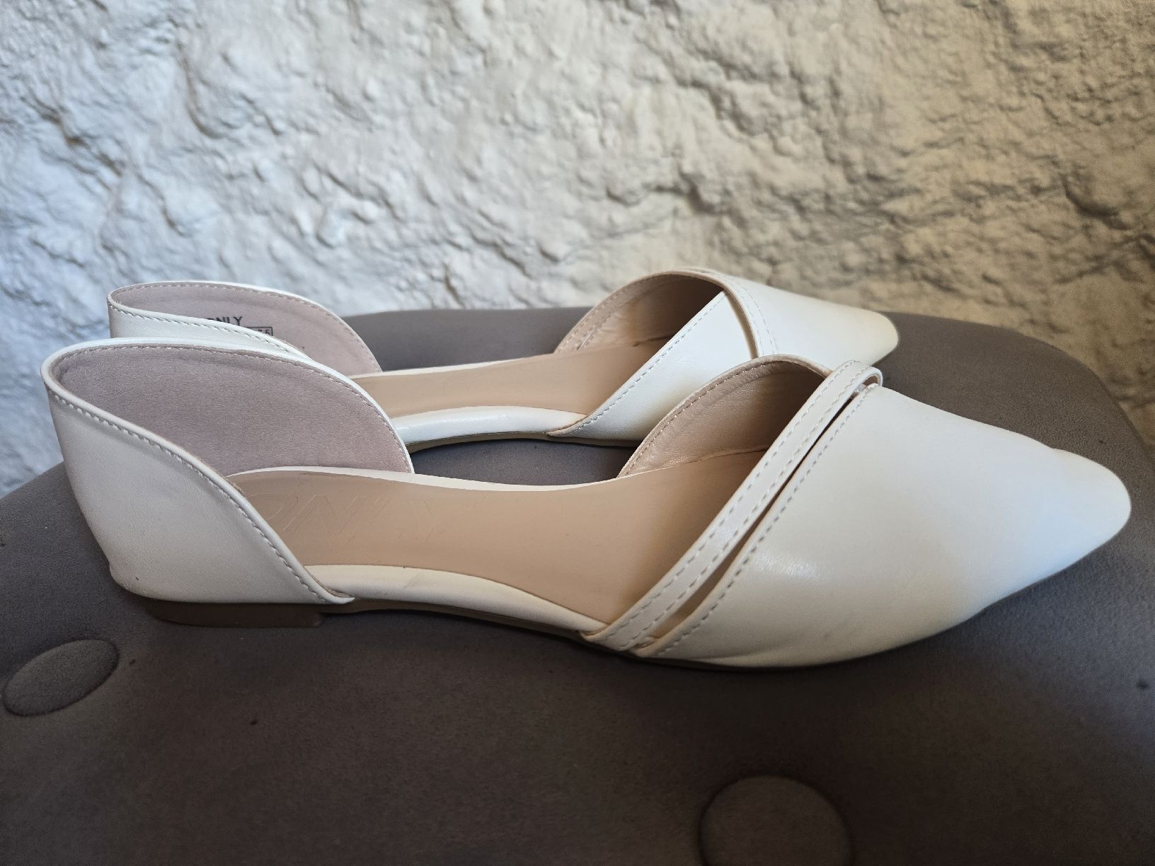 Chaussures femmes: chaussures ballerines pointues T 38 – D'occasion à Montet (Broye) par CandiceD 2