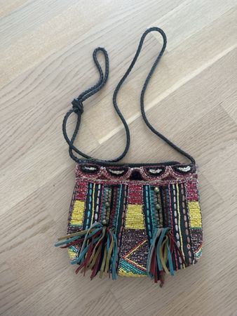 Umhängetasche Antik Batik mit Perlen und Fransen bunt