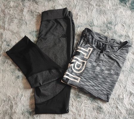 Sport-Set für Damen T-Shirt + Leggings Kappa – Größe L/40-42