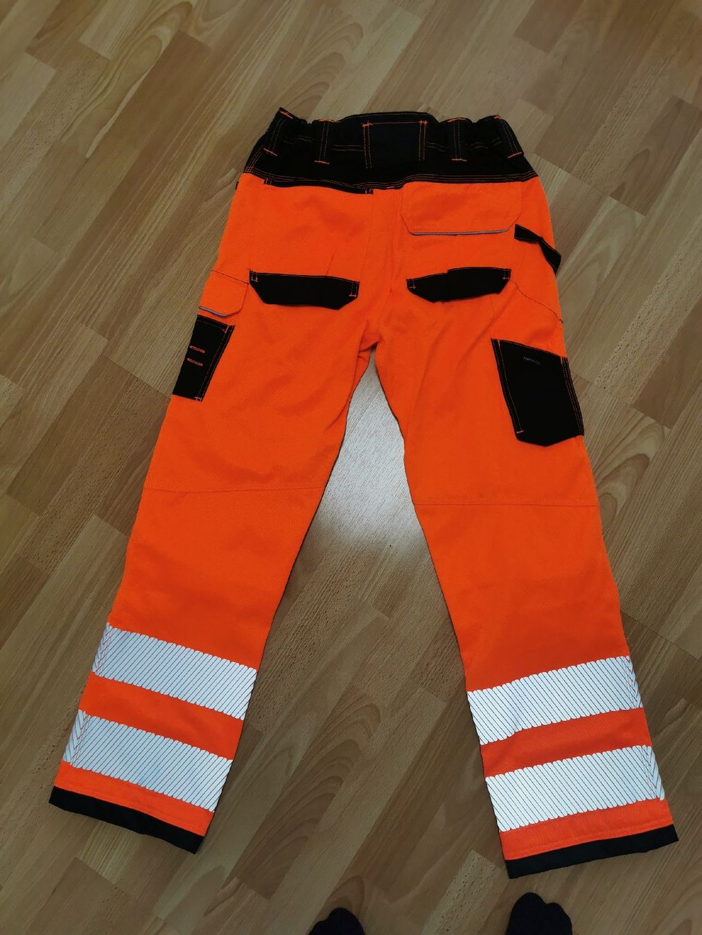 Pantalons: Arbeitshose – Neuf avec emballage d'origine à Gwatt (Thun) par berg25 1