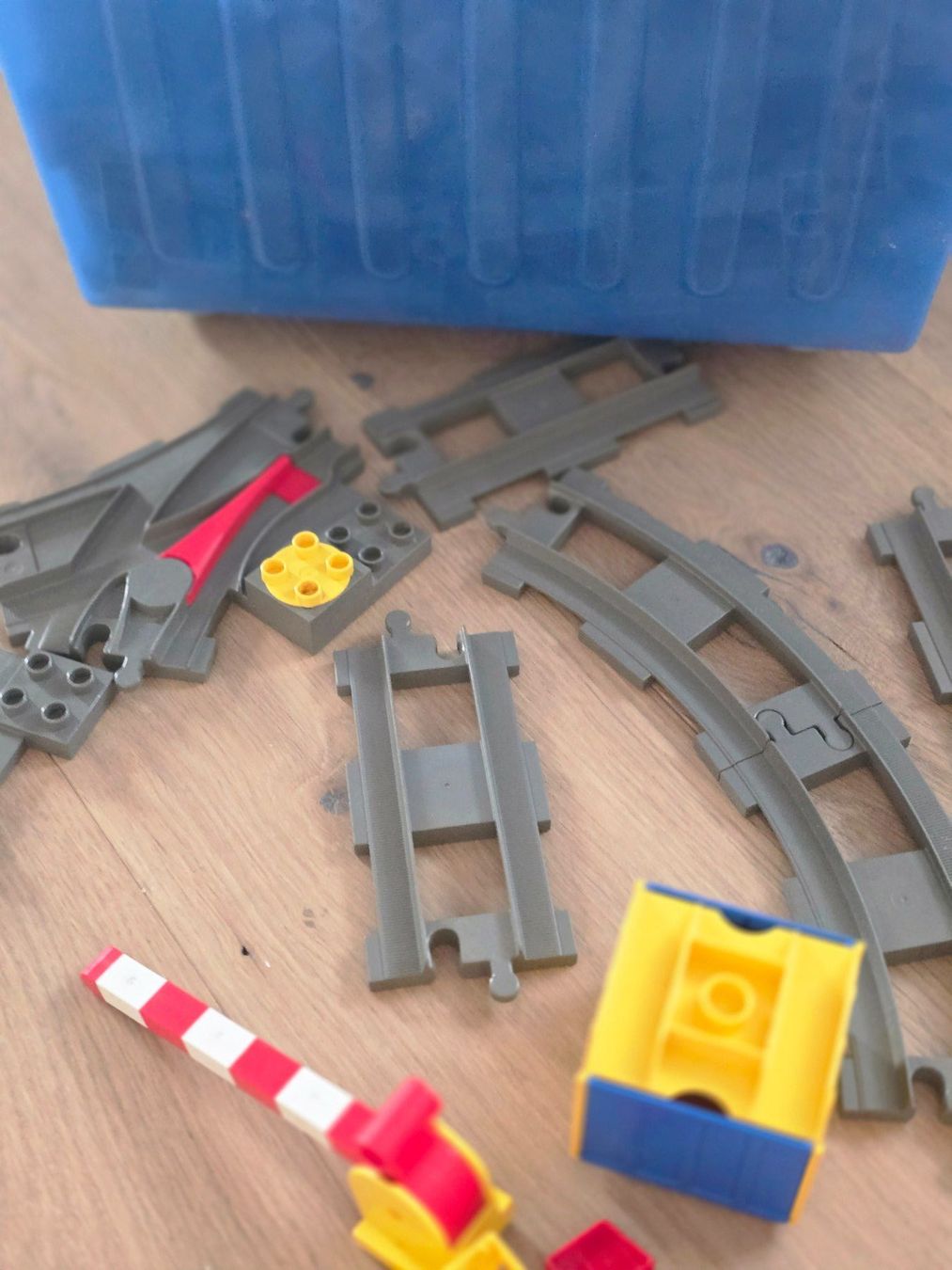 Lego Jouets: LEGO DUPLO Eisenbahnschienen-Set – D'occasion à Cham par mar_7xjb 4