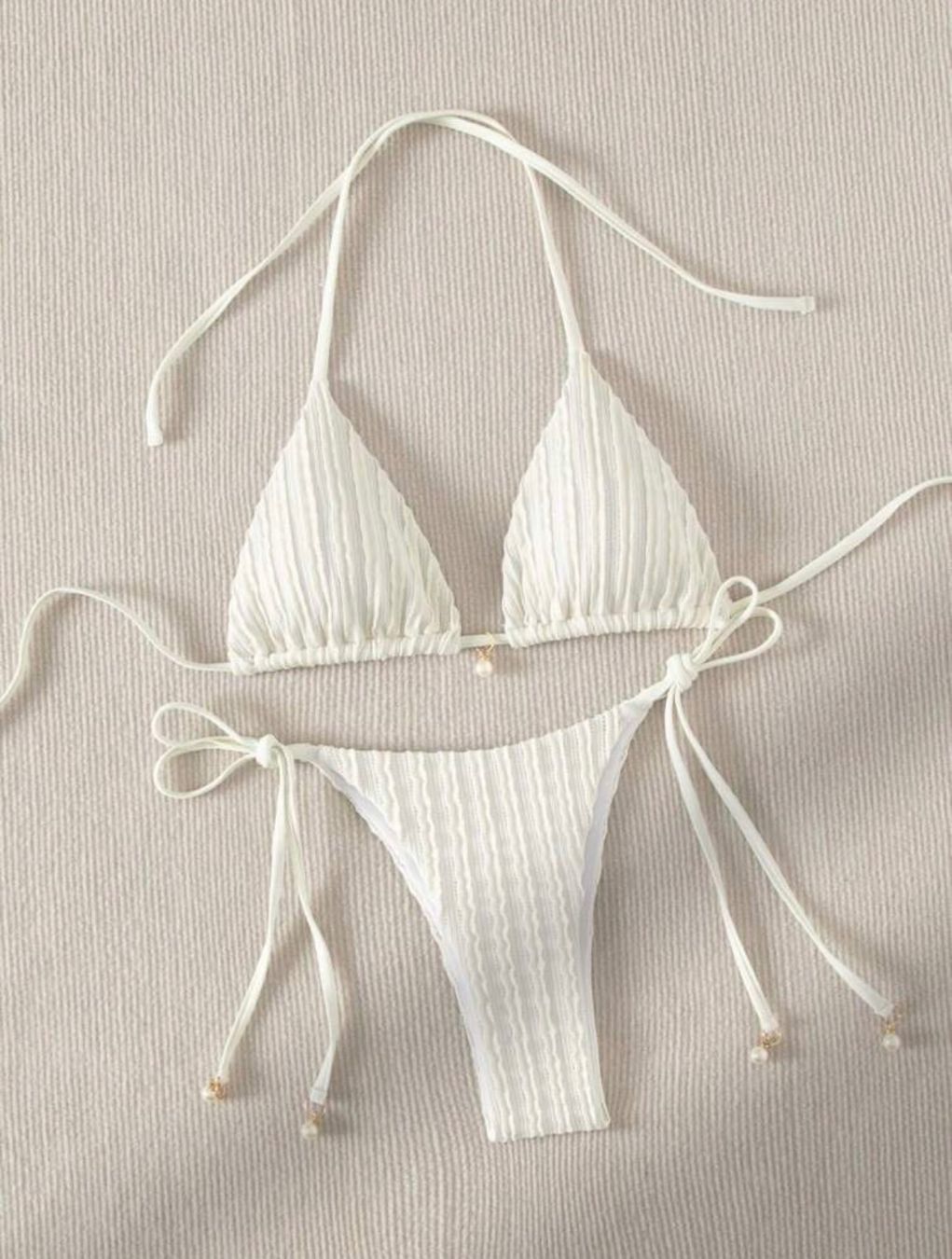 Badekleider & Bikinis: Bikini weiss, Gr. S Neu – Neu und originalverpackt aus Hergiswil NW von Leonie_6052