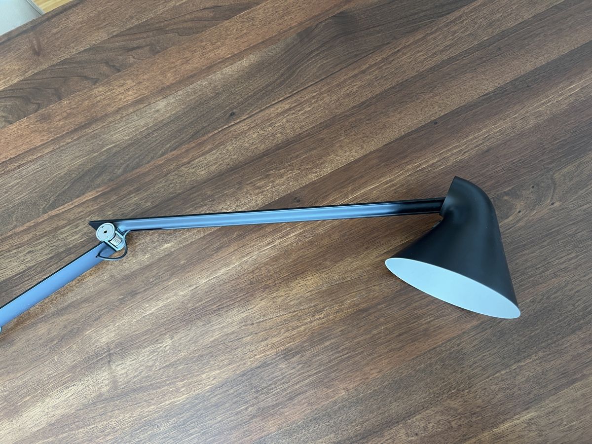 Louis Poulsen Lampade: NJP Louis Poulsen Lampe schwarz – Usato da Tagelswangen venduto da Bomu 1