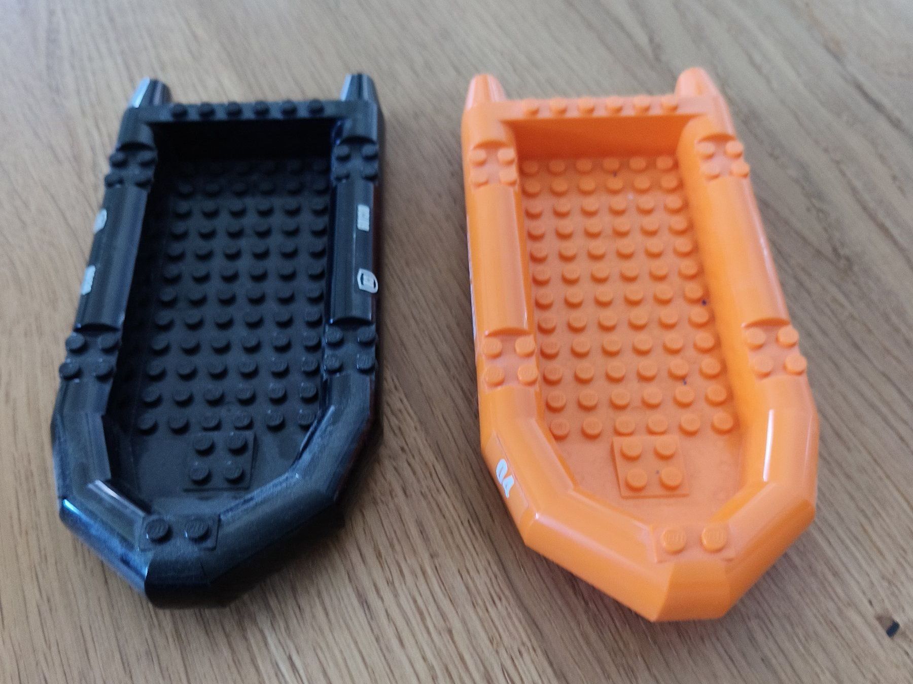 Lego Jouets: Set Lego Boote und 2 Töff – D'occasion à Meilen par FAVALLID 1