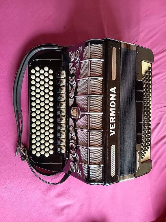 Strumenti musicali: Vermona Akkordeon – Usato da Pany venduto da car_gh62
