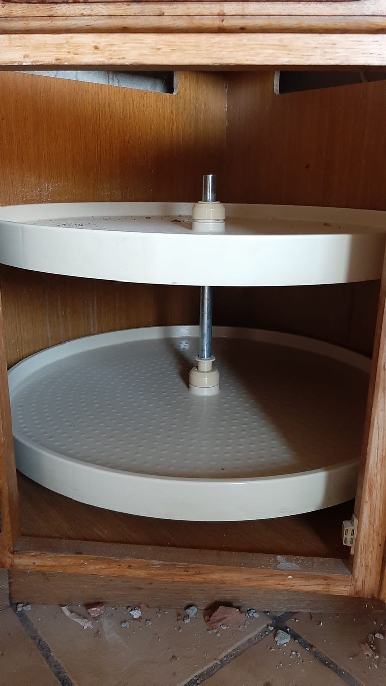 Pareti & Soffitti: Plateaux tournants pour meuble d'angle – Usato da Rossemaison venduto da danou01