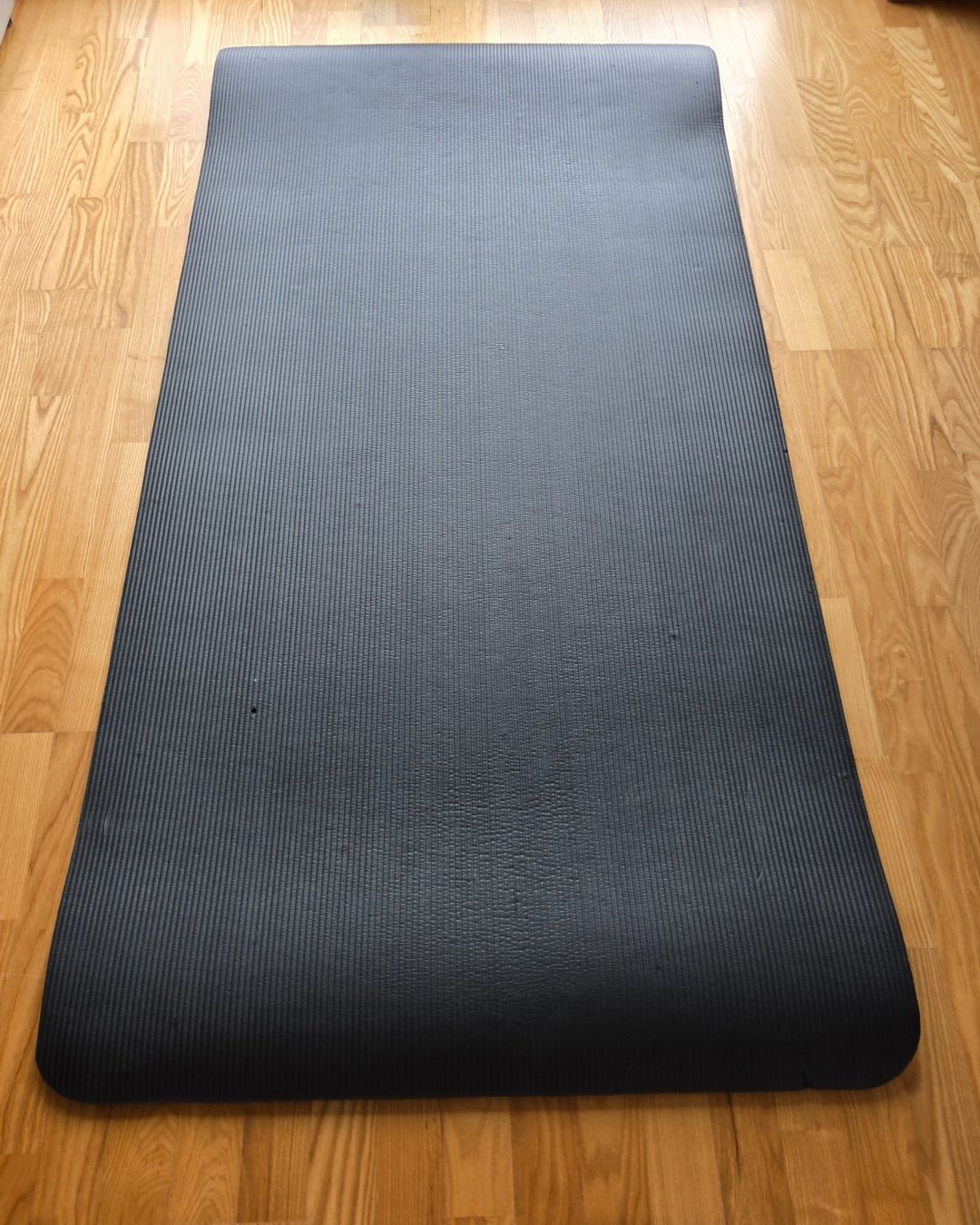 Tappetini fitness: Gymnastikmatte schwarz – Usato da Alpnach Dorf venduto da ben_zb29 1