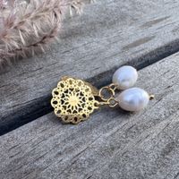Zarte und edle echte Perlen-Ohrhänger/stecker vergoldet!