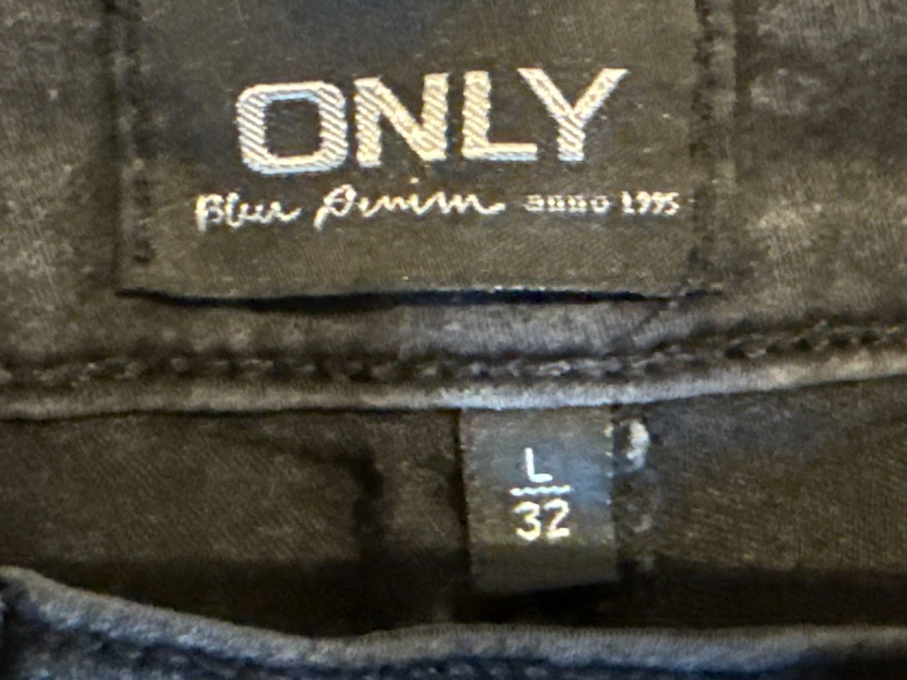 Only Jeans: ONLY- Highwaist Damen Jeans – Usato da Amriswil venduto da used2use 2