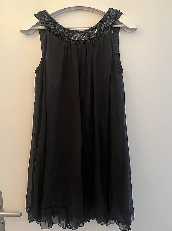 Vestiti: Schwarzes Yumi Kleid – Usato da Zürich venduto da fomaz 3