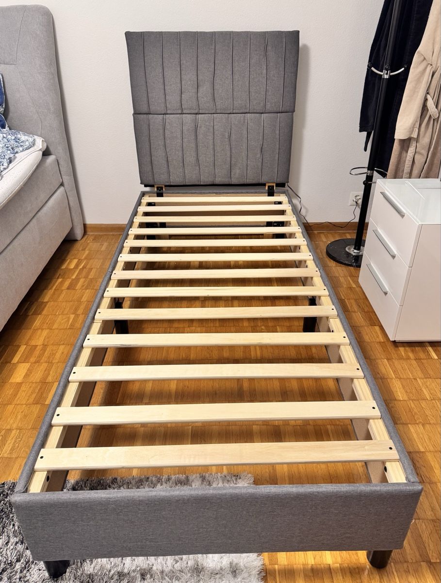 Letti: Modernes Boxspringbett grau 90x200cm mit LED Beleuchtung – Nuovo (secondo la descrizione) da Aesch BL venduto da Bet91 1
