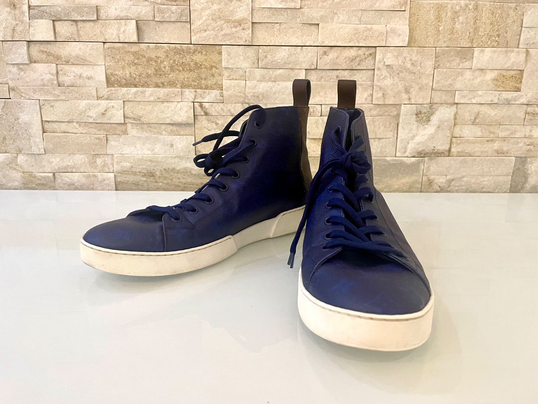 Louis Vuitton Scarpe da uomo: Louis Vuitton Sneakers - Nr. 105 – Usato da Hittnau venduto da LuxAndMore 1
