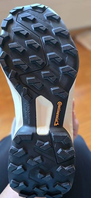 Scarpe da donna: Neuer Adidas Terrex – Usato da Ennetmoos venduto da spidway 3