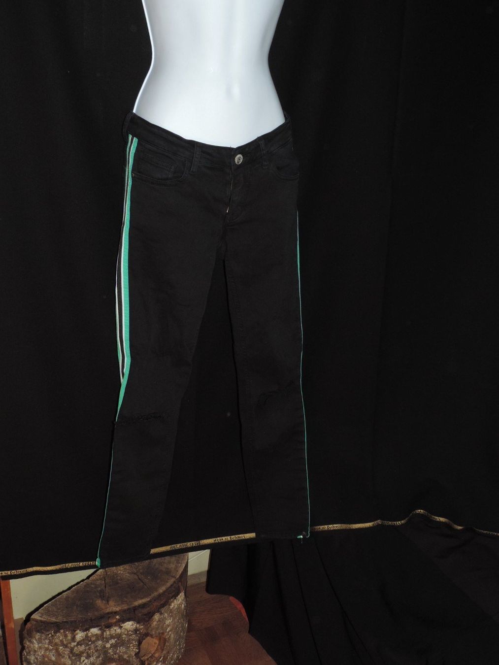 Hosen: pantalon noir stretch – Gebraucht aus Genève von Axelle333 6