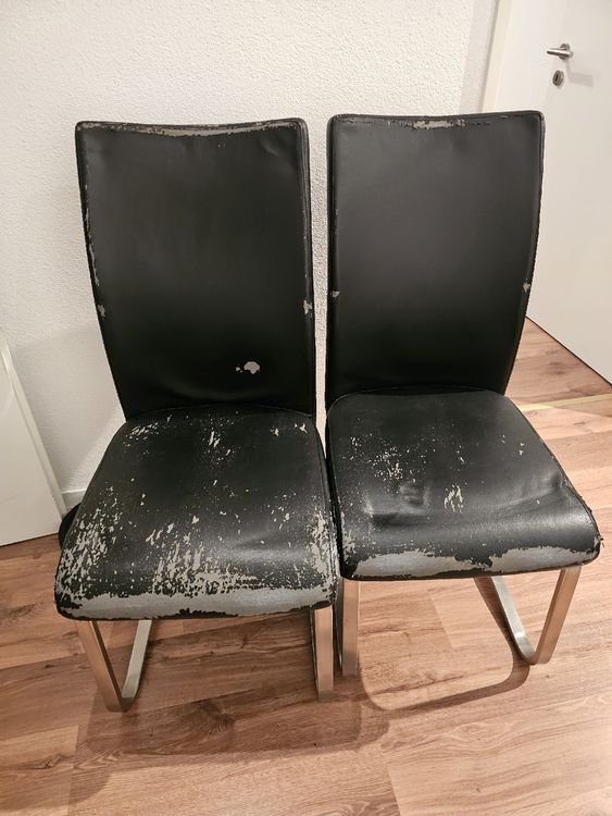 2 Stühle schwinger schwarz zu verschenken polster defekt Kaufen auf