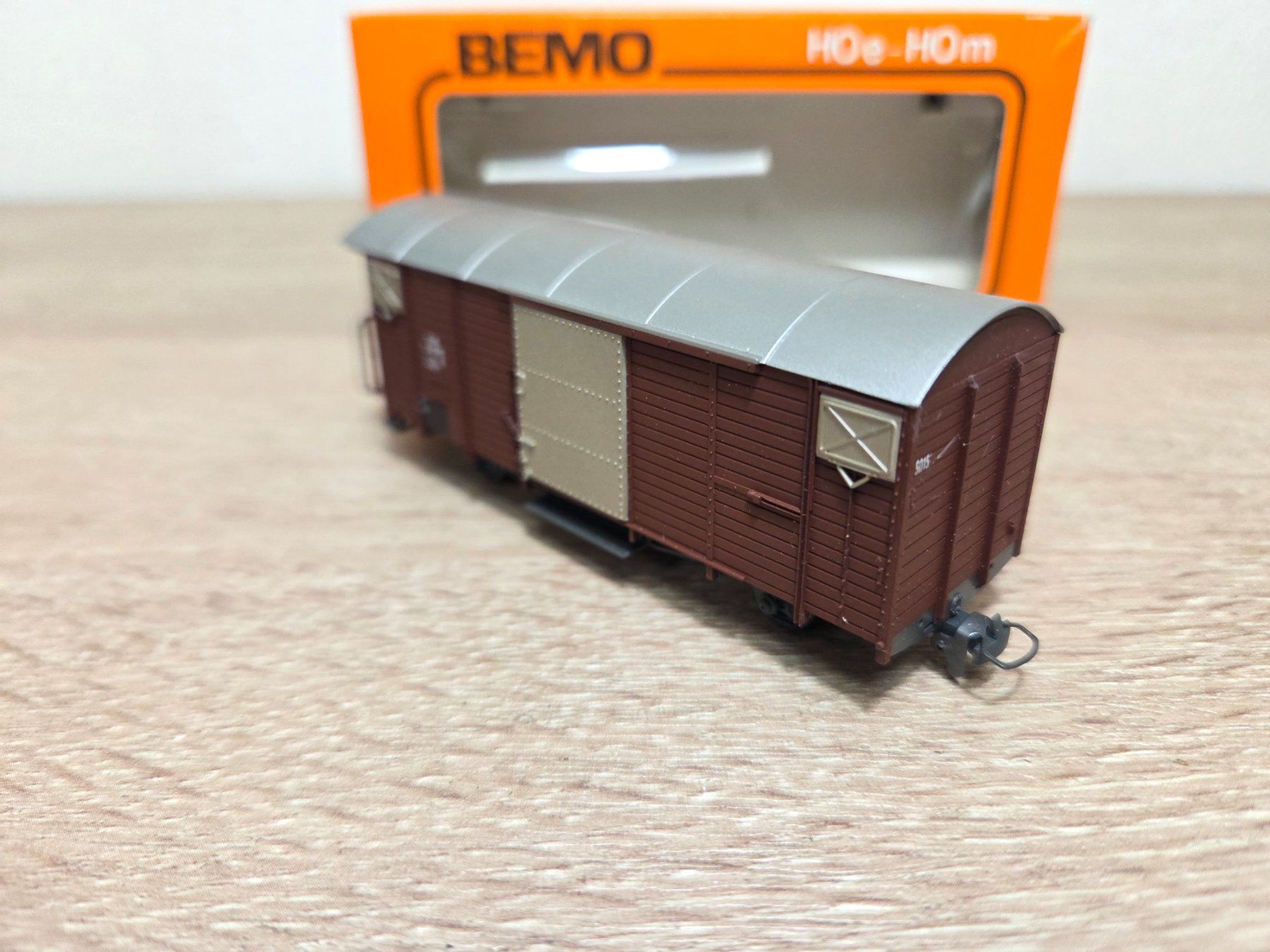 Bemo Modellini di ferrovie: Bemo 2256 Güterwagen RhB H0m – Usato da St-Aubin-Sauges venduto da Lo_Go 3