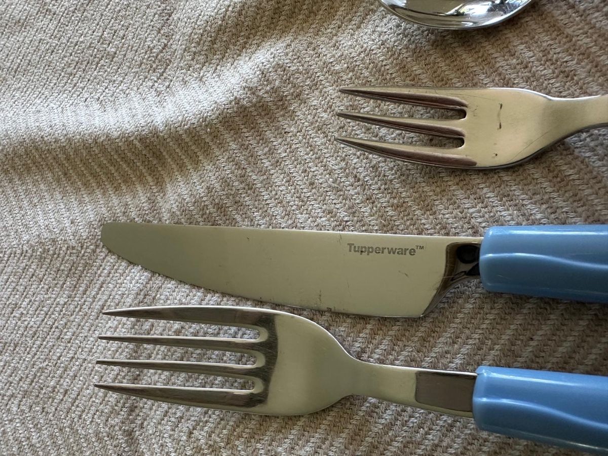 Tupperware Set di posate: Vintage Tupperware Cutlery Set, 7 Pieces, Retro Style! – Usato da Zürich venduto da mhm_6rhw 2