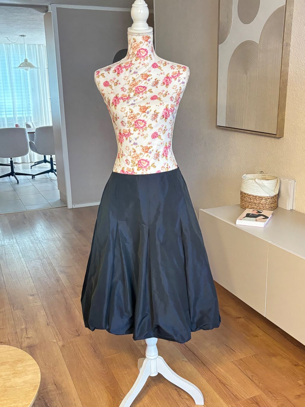 Max Mara Gonne: Max Mara Weekend Ballon Rock Seide – Usato da St. Margrethen SG venduto da dijanaO 2