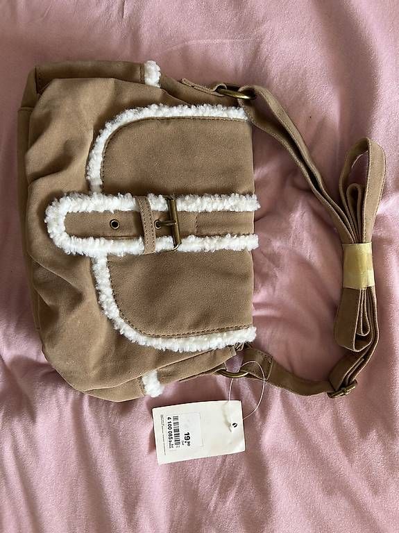 Sacs femmes: Tasche Neu Graceland – Neuf avec emballage d'origine à Sarmenstorf par ramoeneli