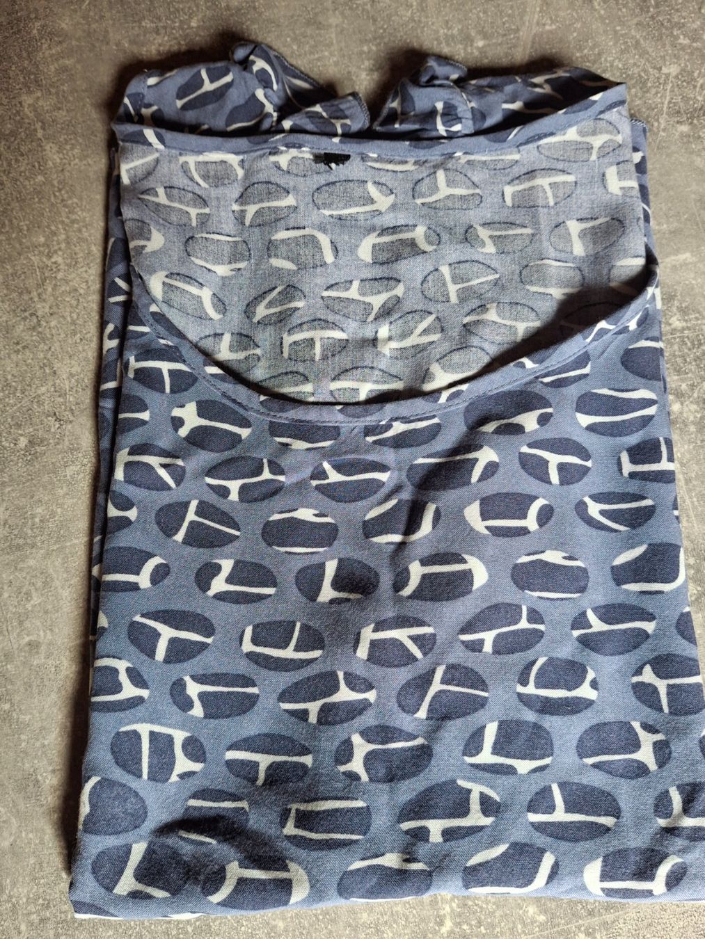Top: Haut taille M marque Chicorée – Usato da Villiers venduto da san_jn5w 5