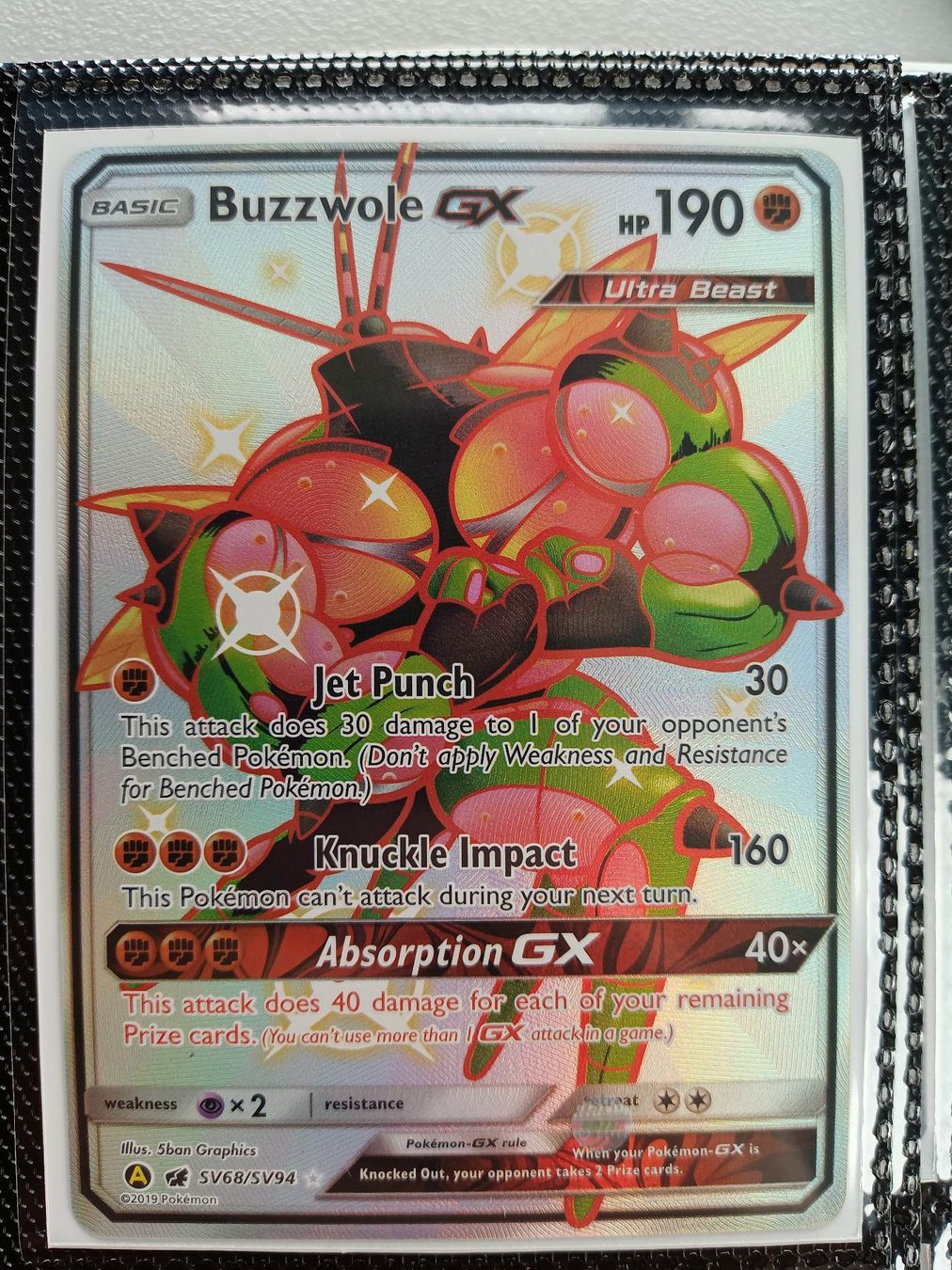 Pokémon Carte collezionabili: Shiny Buzzwole GX - Hidden Fates – Usato da Altstätten SG venduto da GGsGameshop