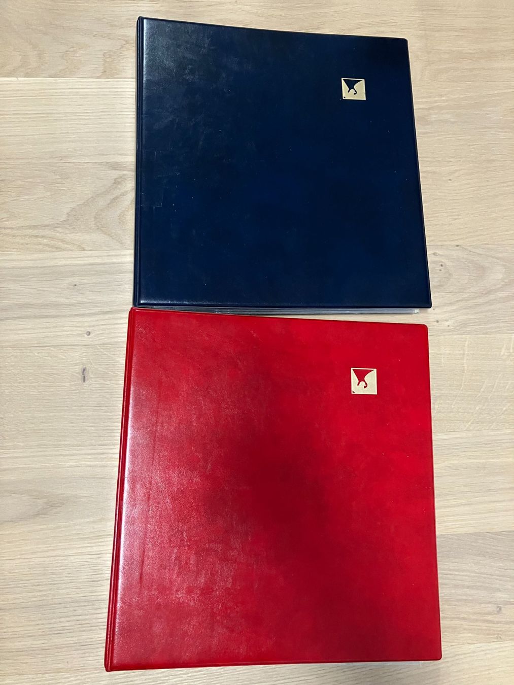 Raccoglitori: 2x Ordner mit Plastik Einsteckblätter – Usato da Würenlos venduto da Eulenpostuhu