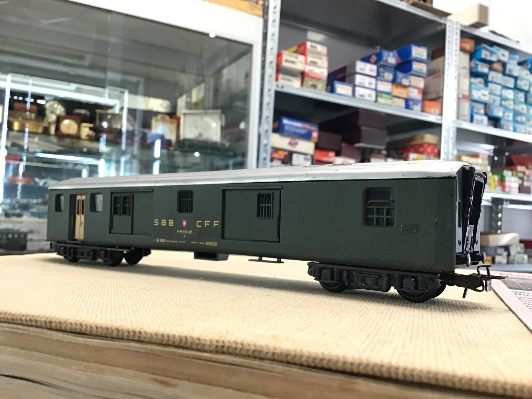 Hag Modelleisenbahnen: HAG GEPÄCKWAGEN H0 – Gebraucht aus Männedorf von Modelle-aller-Art