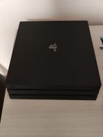 Console Sony PlayStation 4 Pro nera in ottime condizioni