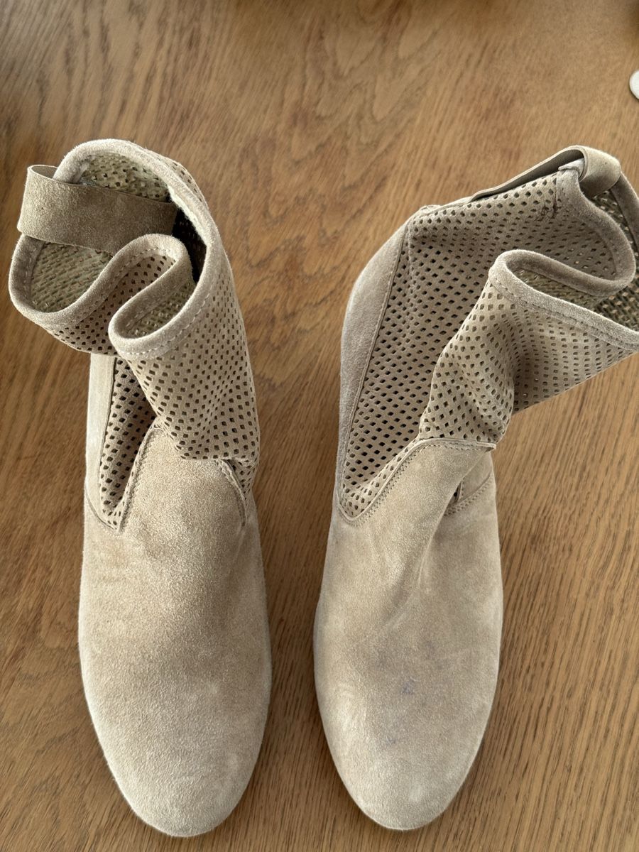 Navyboot Scarpe da donna: NAVYBOOT Stiefel beige, Gr. 40 – Usato da Zürich venduto da JBZH