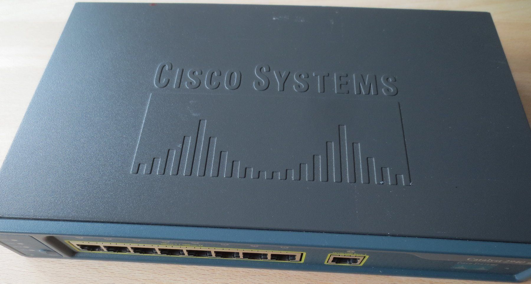 Cisco Hub & Switch: Cisco Catalyst 2940 Switch/WS C2940 – Usato da SCHAAN venduto da myware